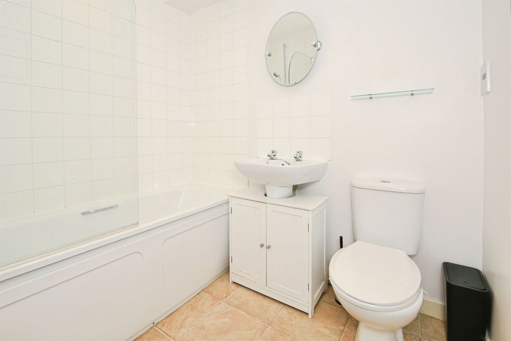 Property photo 3 of 9