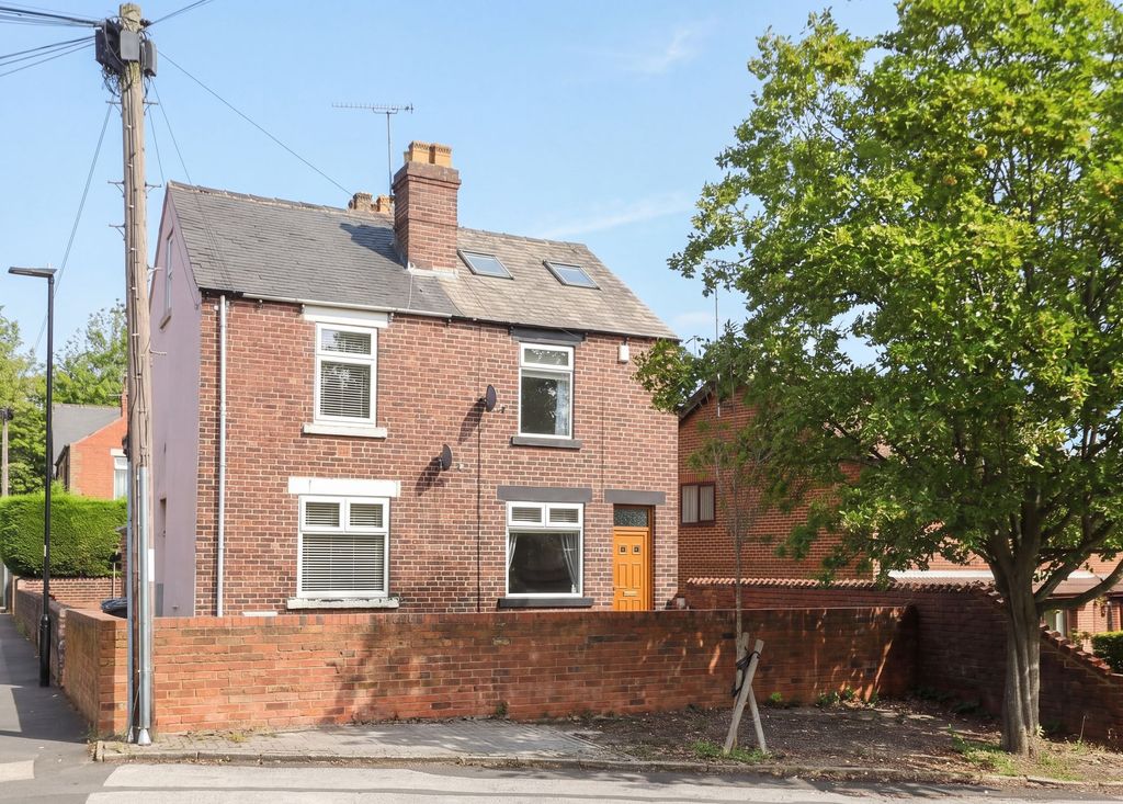 Property photo 1 of 27