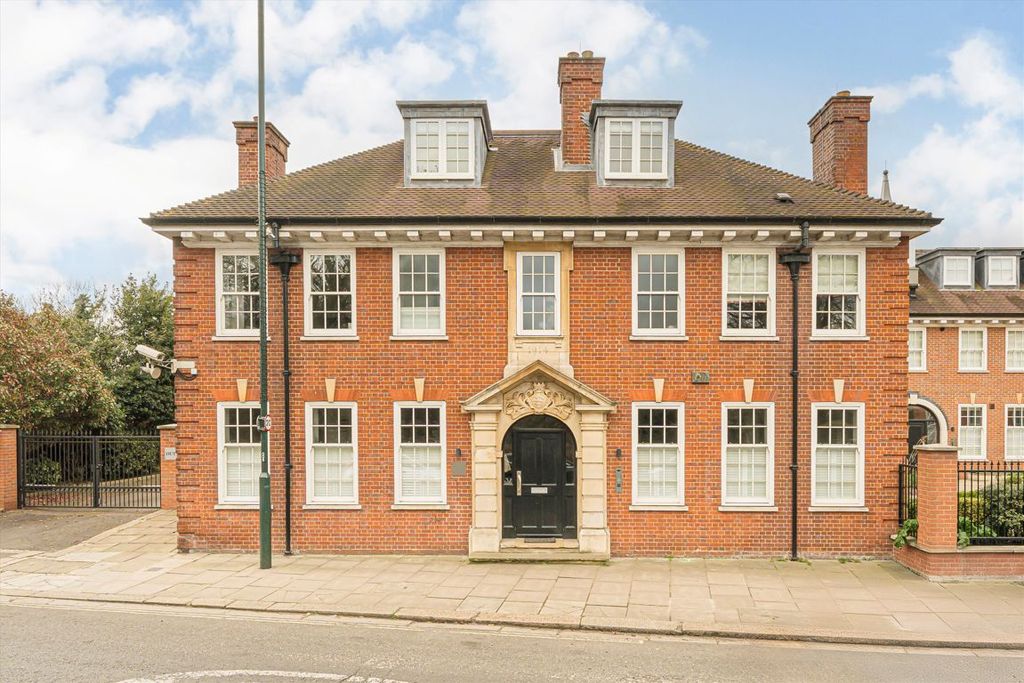 Property photo 1 of 7