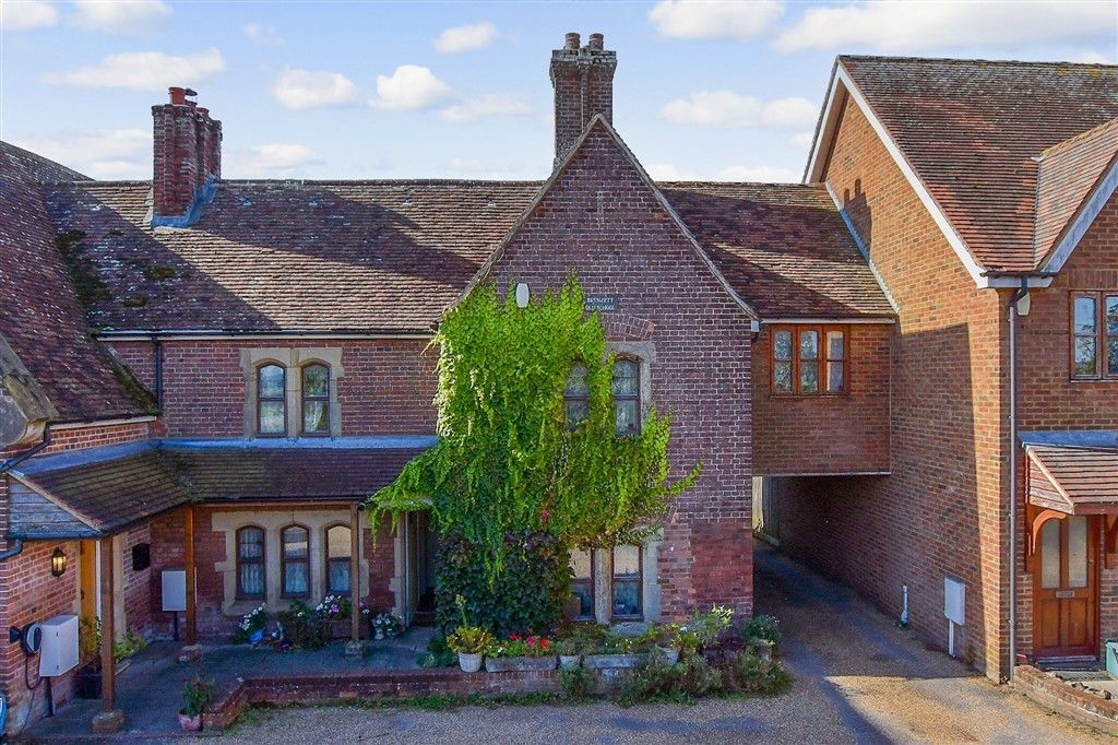 Property photo 2 of 16 External (Web)