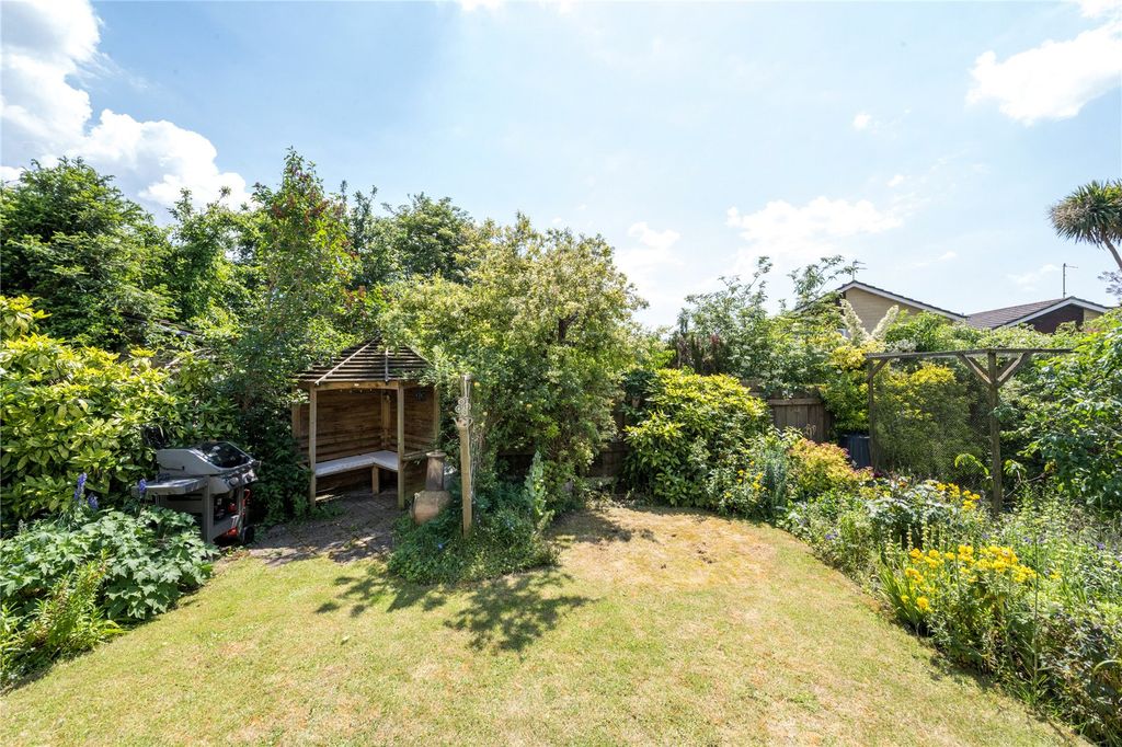Property photo 2 of 28 Picture No. 26