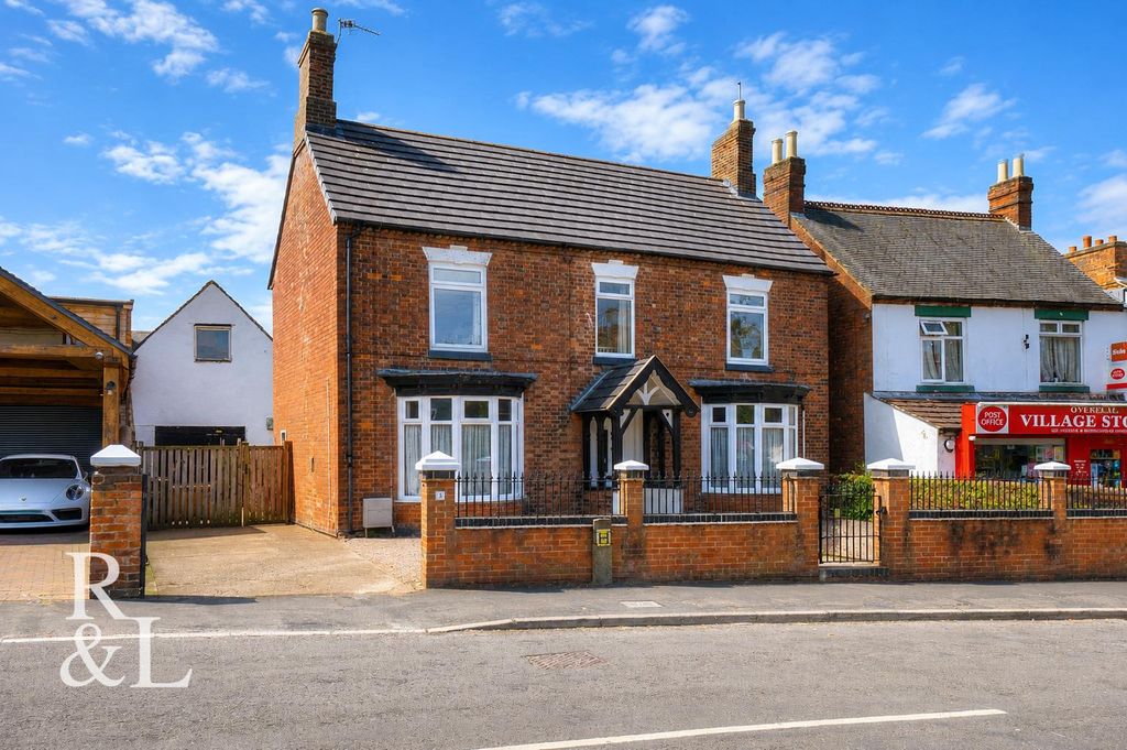 Property photo 1 of 42 Lullington Road (1).Jpg