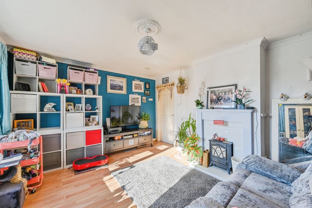 Property photo 2 of 15
