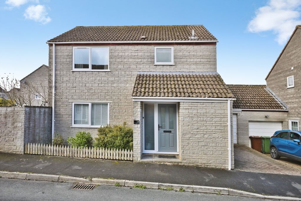 Property photo 1 of 20