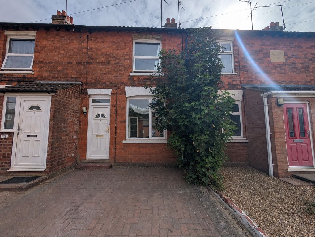 Property photo 1 of 8