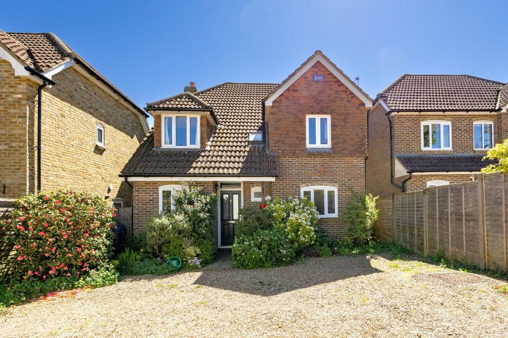 Property photo 1 of 19 External