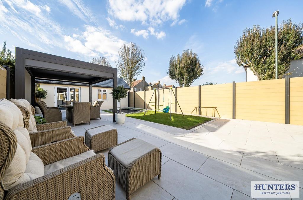 Property photo 3 of 19 Rear Garden