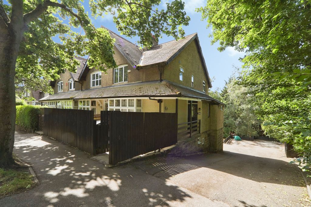 Property photo 1 of 23