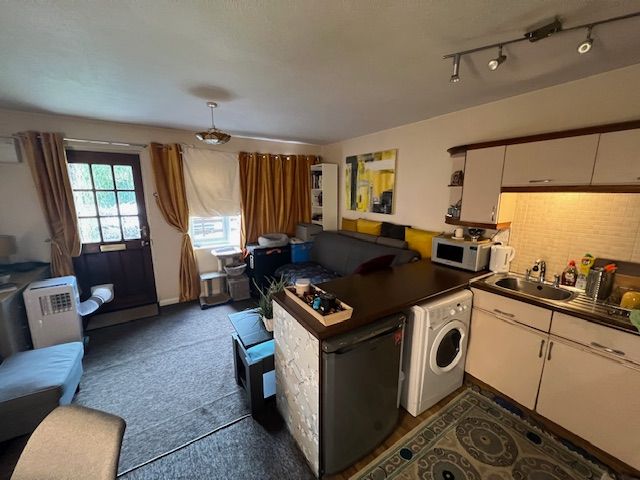 Property photo 3 of 5
