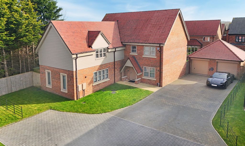 Property photo 1 of 45