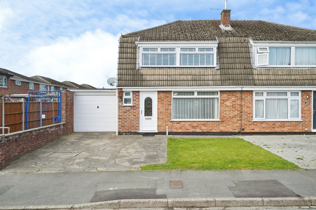 Property photo 1 of 20 Front