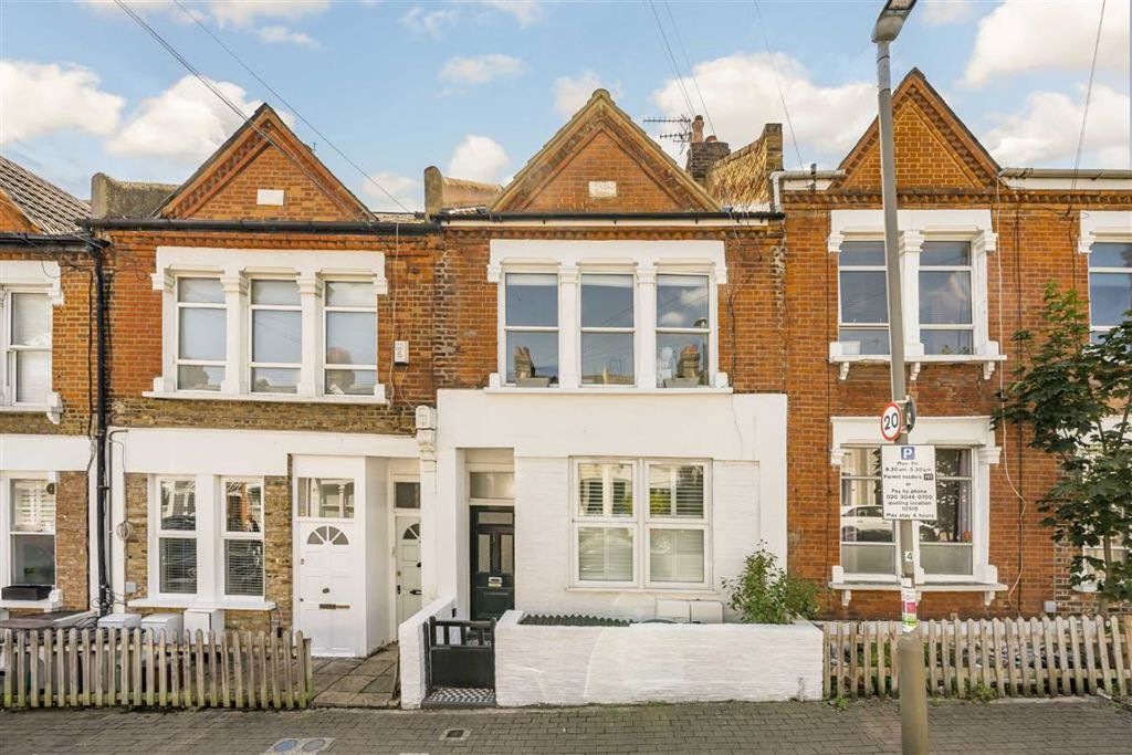 Property photo 1 of 8
