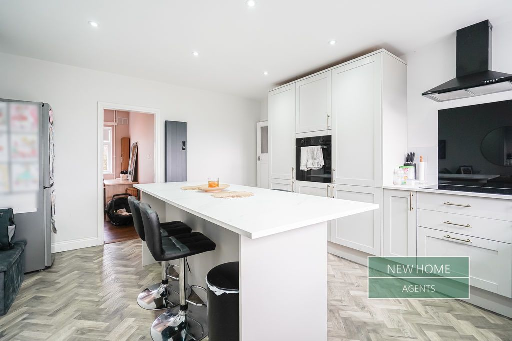 Property photo 3 of 20 Photo 7