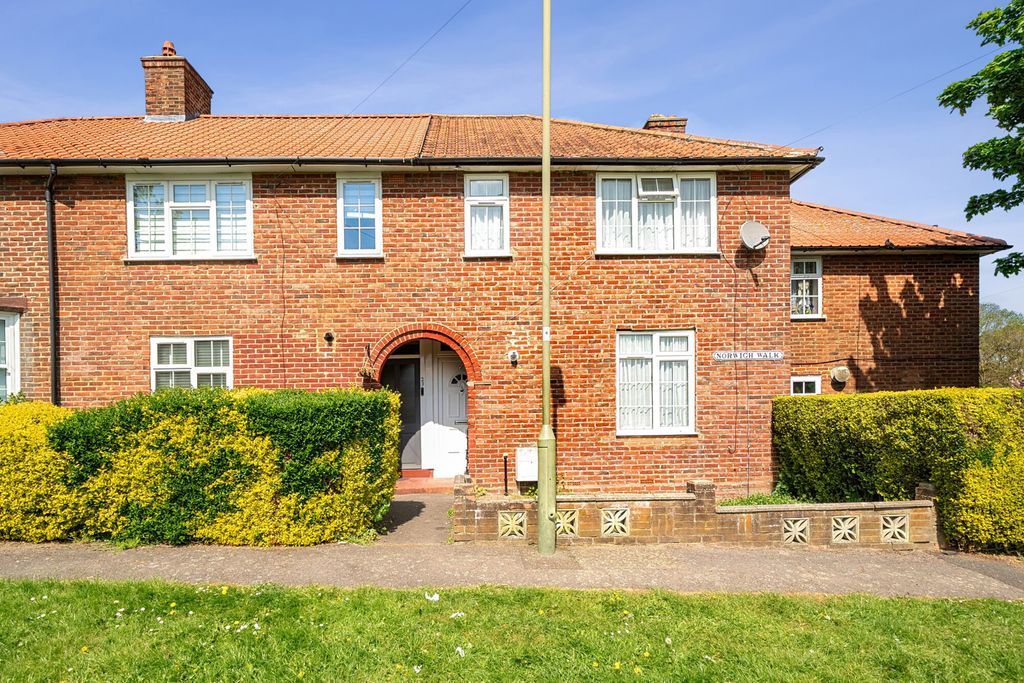 Property photo 1 of 13 1446146-20-69E76d...