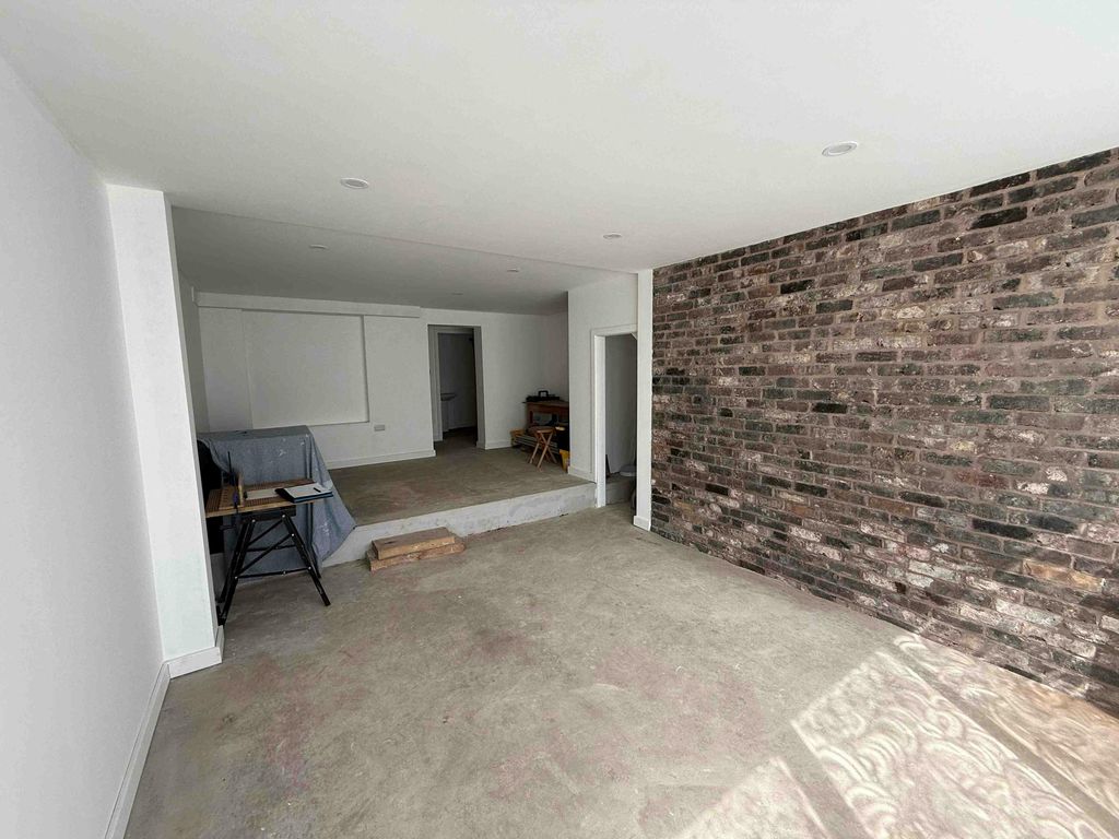 Property photo 2 of 11 Img_4514.Jpg
