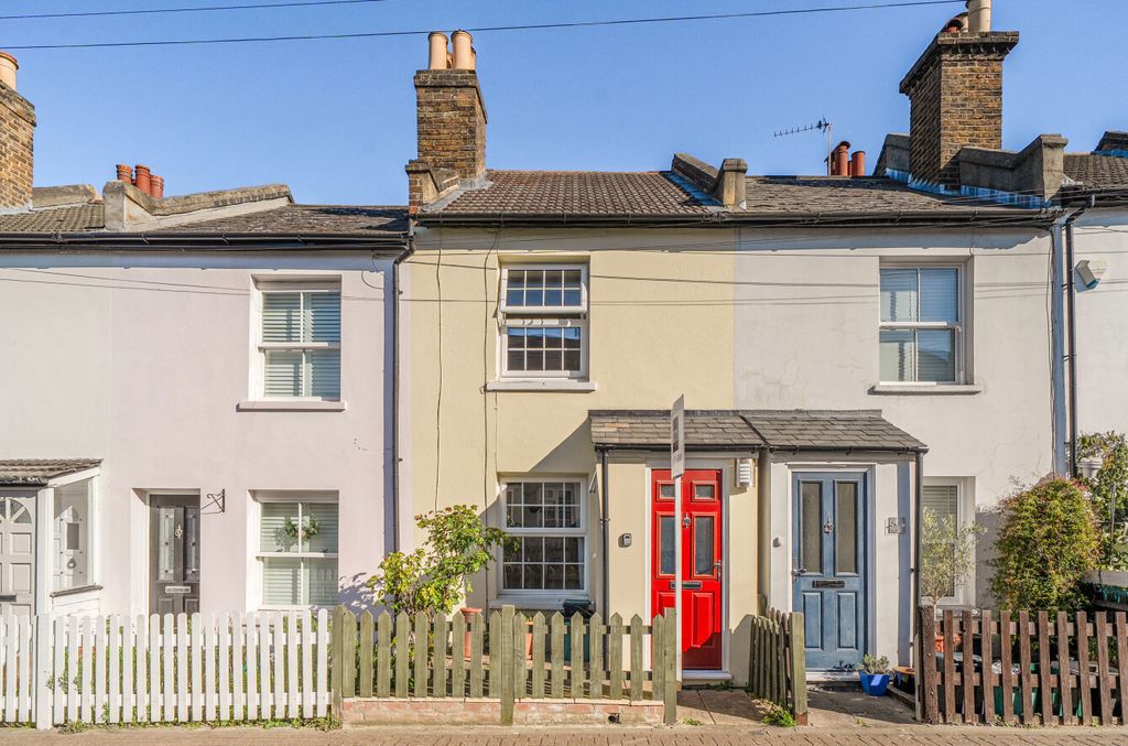 Property photo 1 of 16 1435299-16-69d4c1...