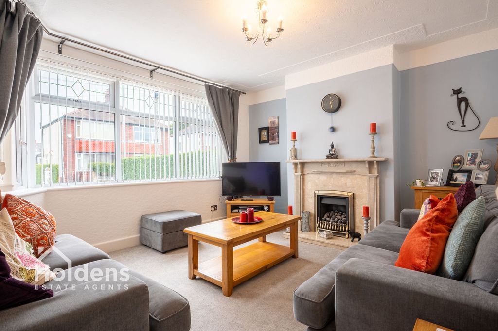 Property photo 2 of 18