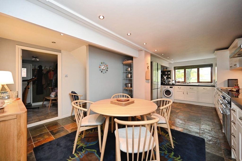 Property photo 2 of 14 408Ef7Af-Dsc_9943.Jpg