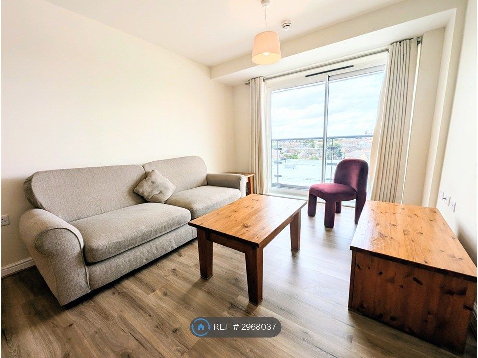 Property photo 2 of 17