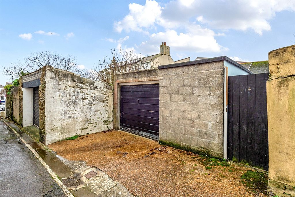 Property photo 2 of 12 Picture No. 12