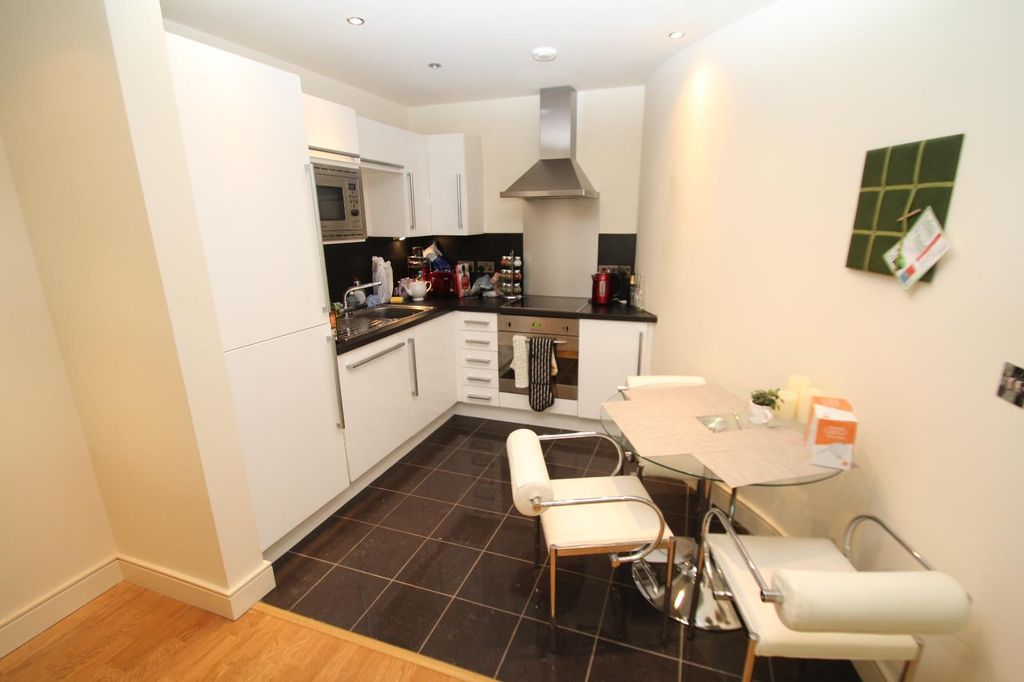 Property photo 3 of 7 Kitchen / Diner