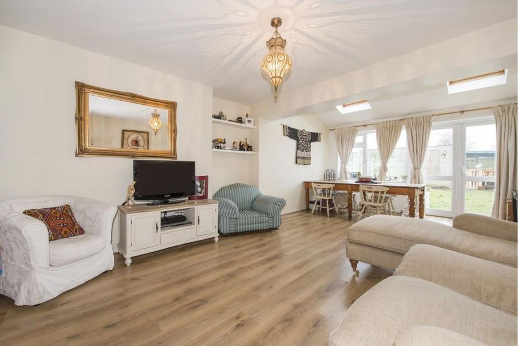 Property photo 3 of 16
