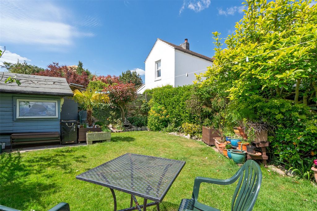 Property photo 2 of 30 Picture No. 14