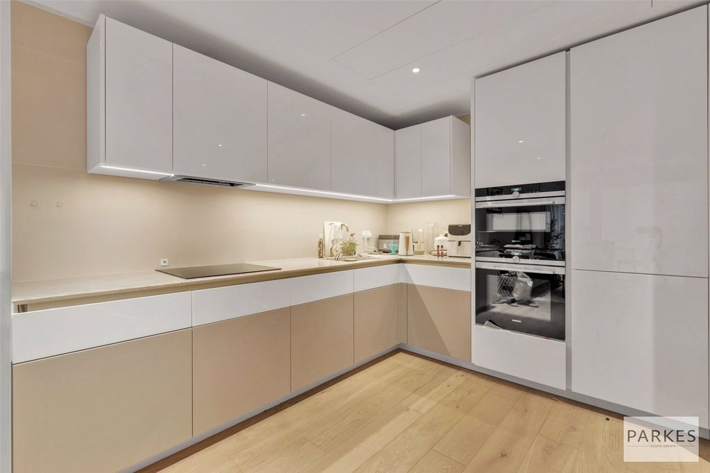 Property photo 3 of 17 Picture No. 26