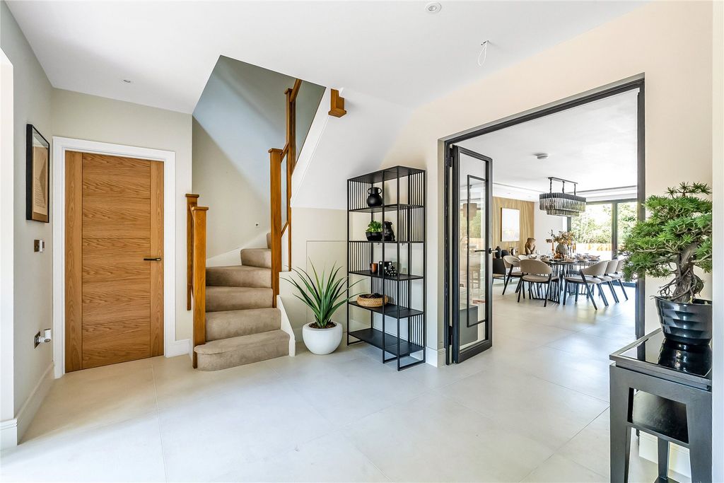 Property photo 3 of 59 Picture No. 60