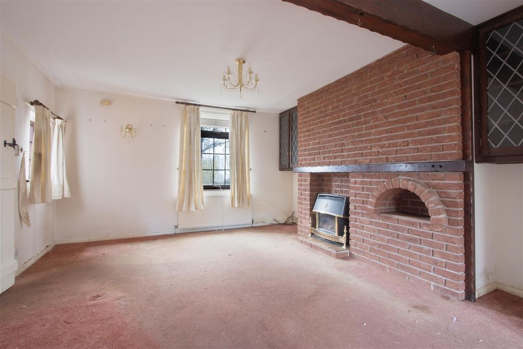 Property photo 2 of 12 Living Room