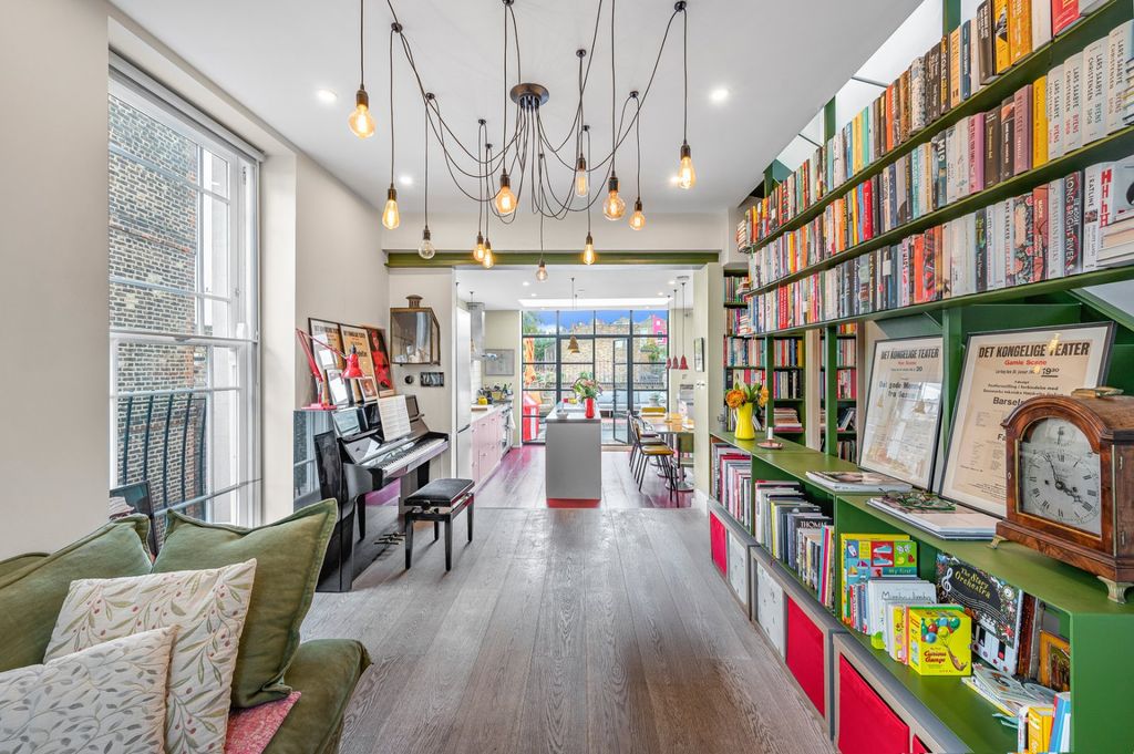 Property photo 1 of 15