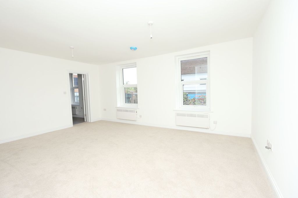 Property photo 3 of 9 Living Room