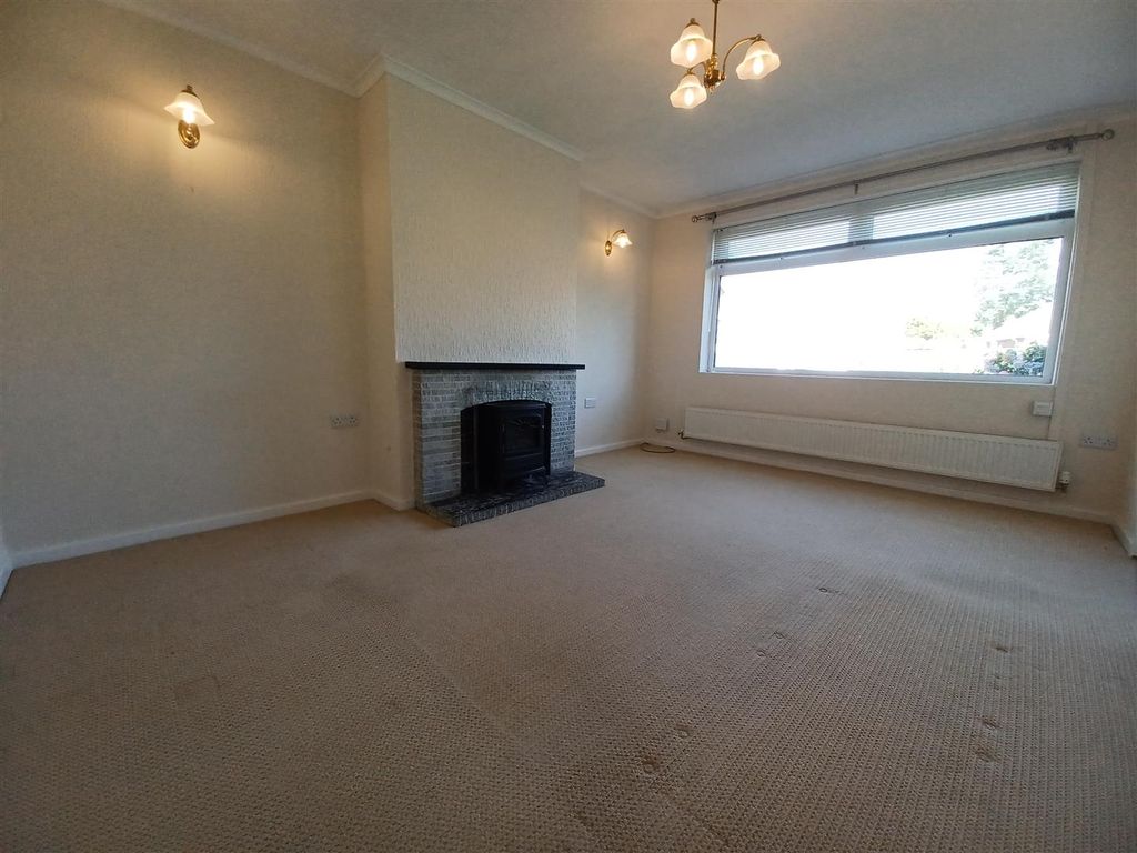 Property photo 2 of 10 1000013800.Jpg