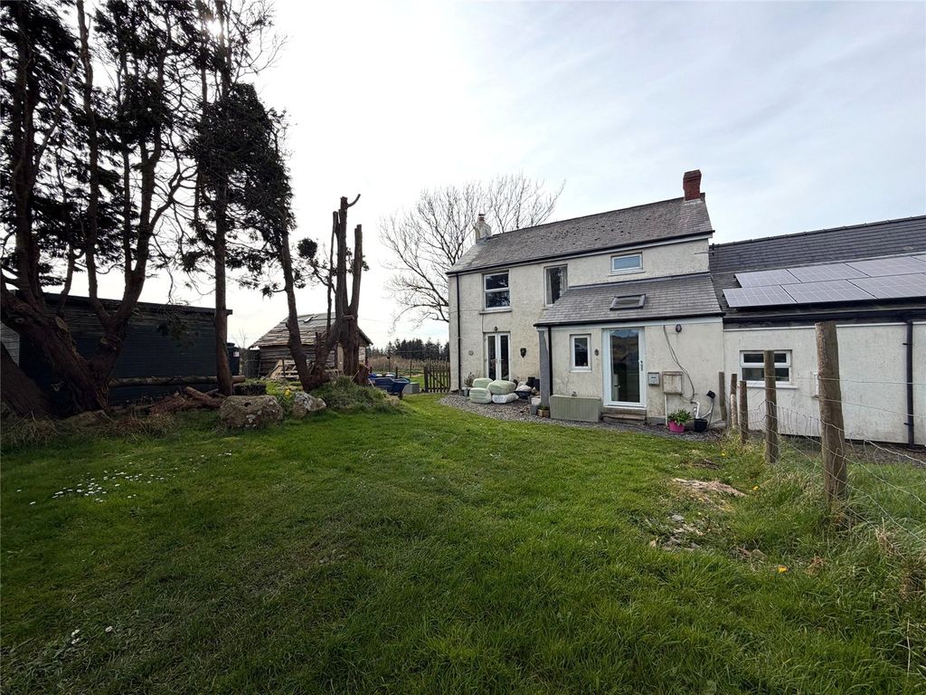 Property photo 2 of 28 Picture No. 02