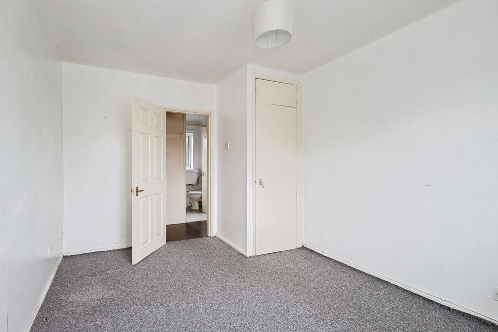 Property photo 3 of 11 Pbox-Img.Jpg