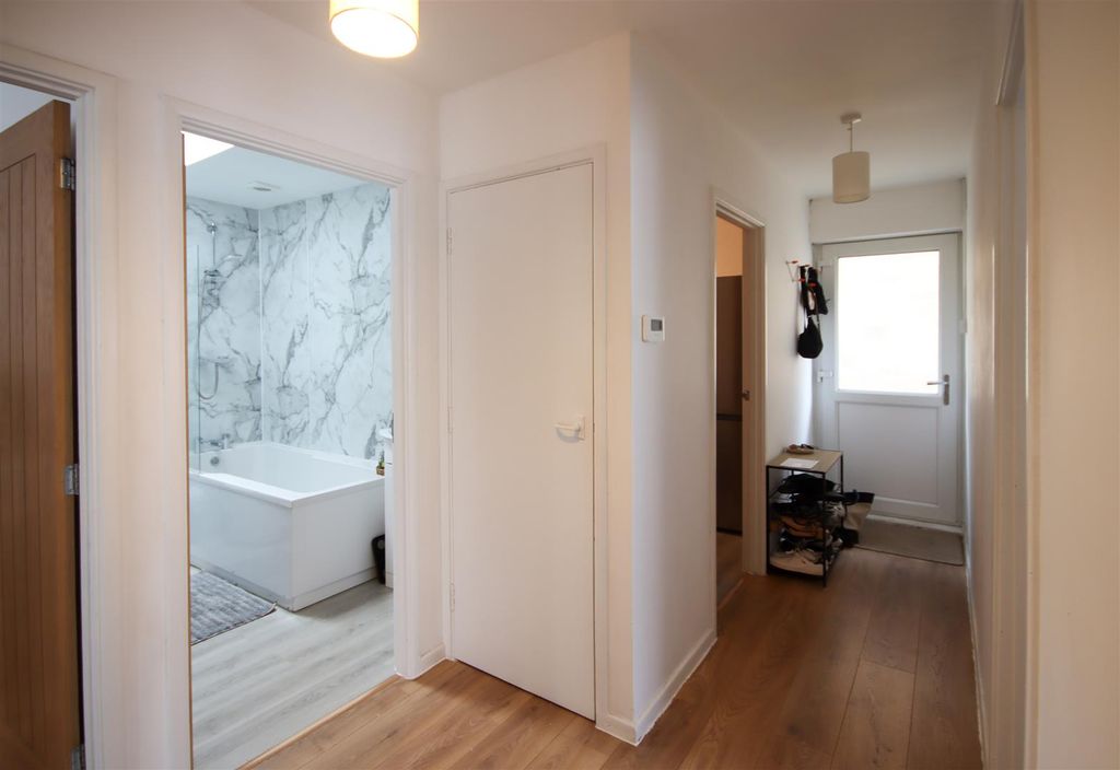 Property photo 3 of 10 Img_8911.Jpg