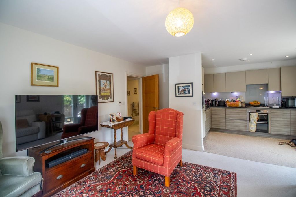 Property photo 3 of 9 Img_2073.Jpg