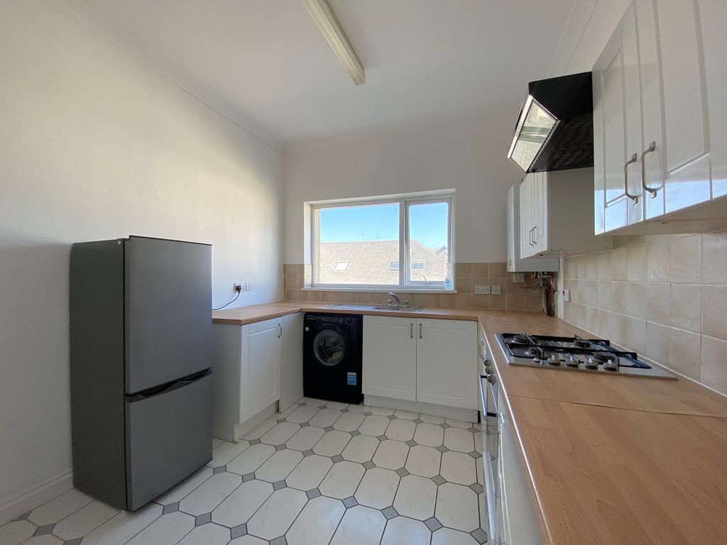 Property photo 2 of 8 1