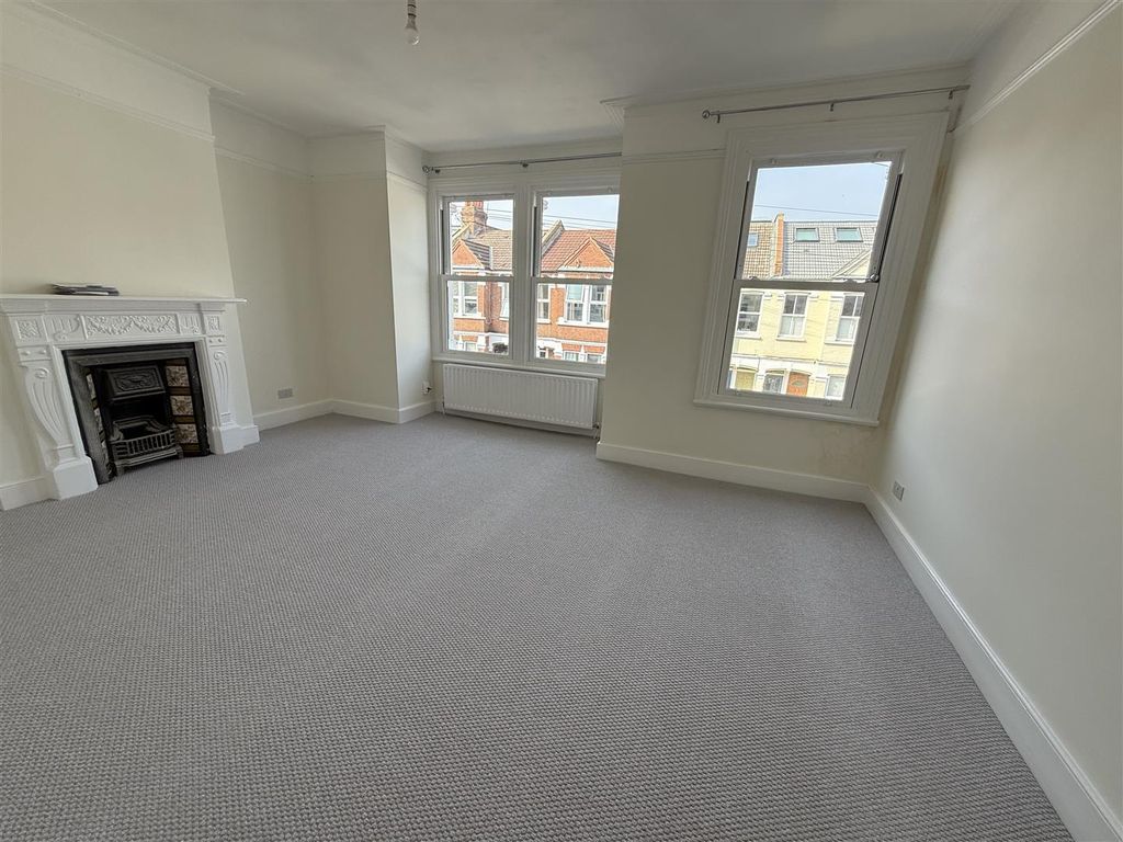 Property photo 3 of 8 Img_2745.Jpeg