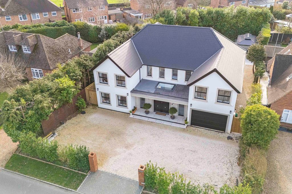 Property photo 3 of 28