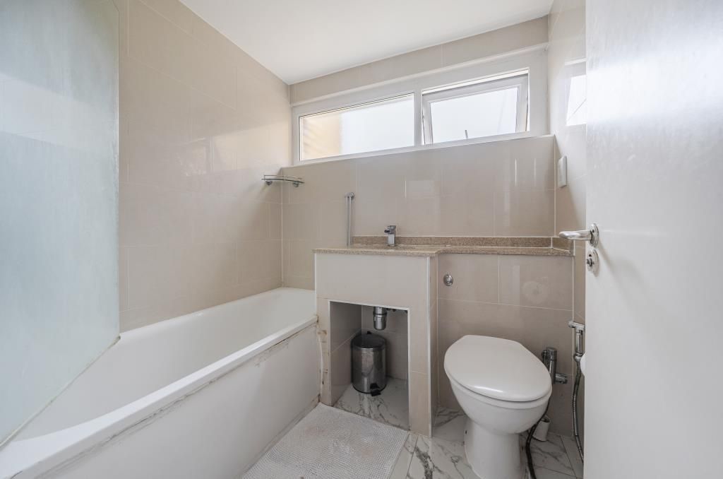 Property photo 3 of 4 Bathroom