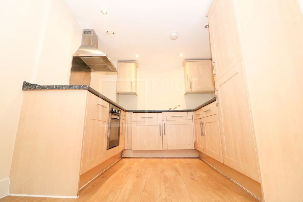 Property photo 3 of 38