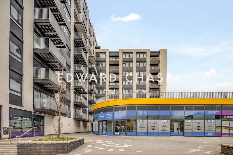 Property photo 1 of 18 Photo 21