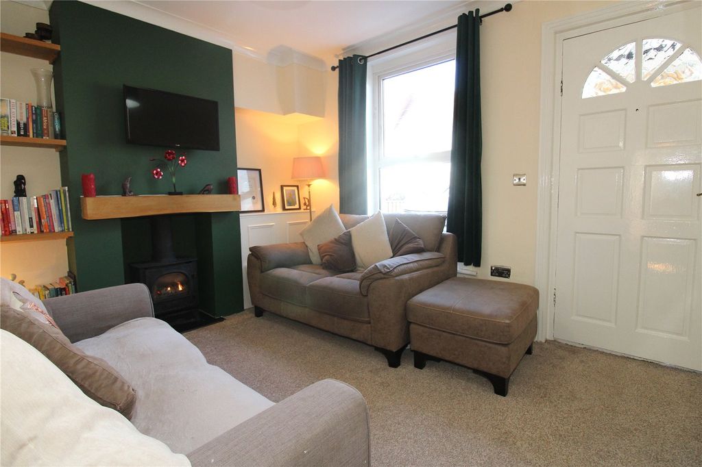 Property photo 2 of 16 Picture No. 19