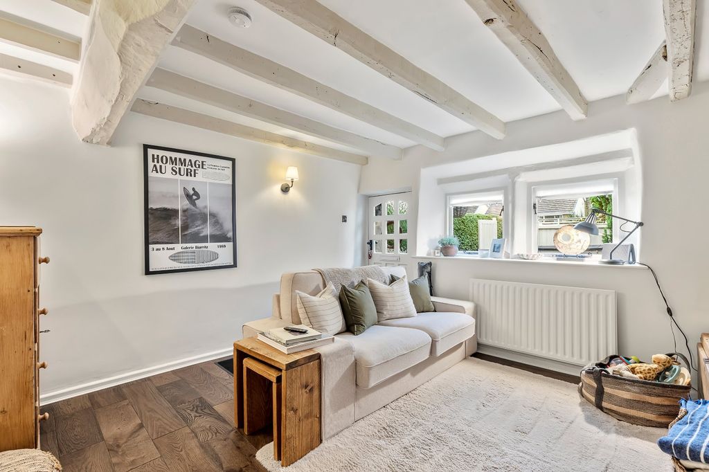 Property photo 2 of 17 Picture No. 35