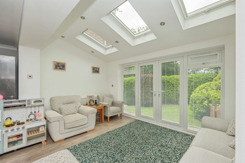 Property photo 2 of 18