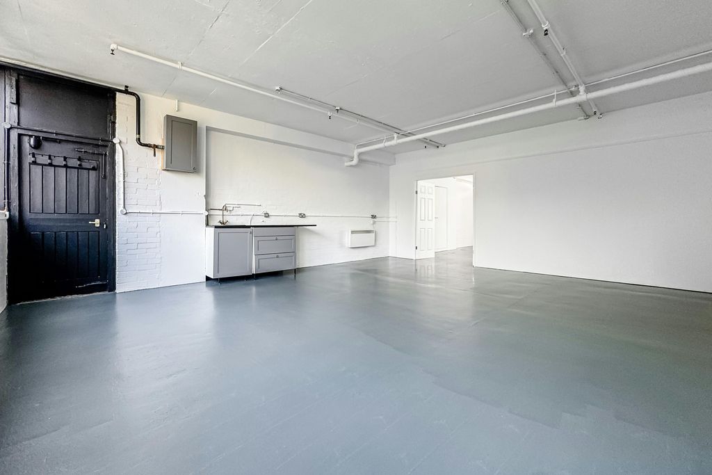Property photo 2 of 17 Tt Gasp  Low Res 9.Jpg