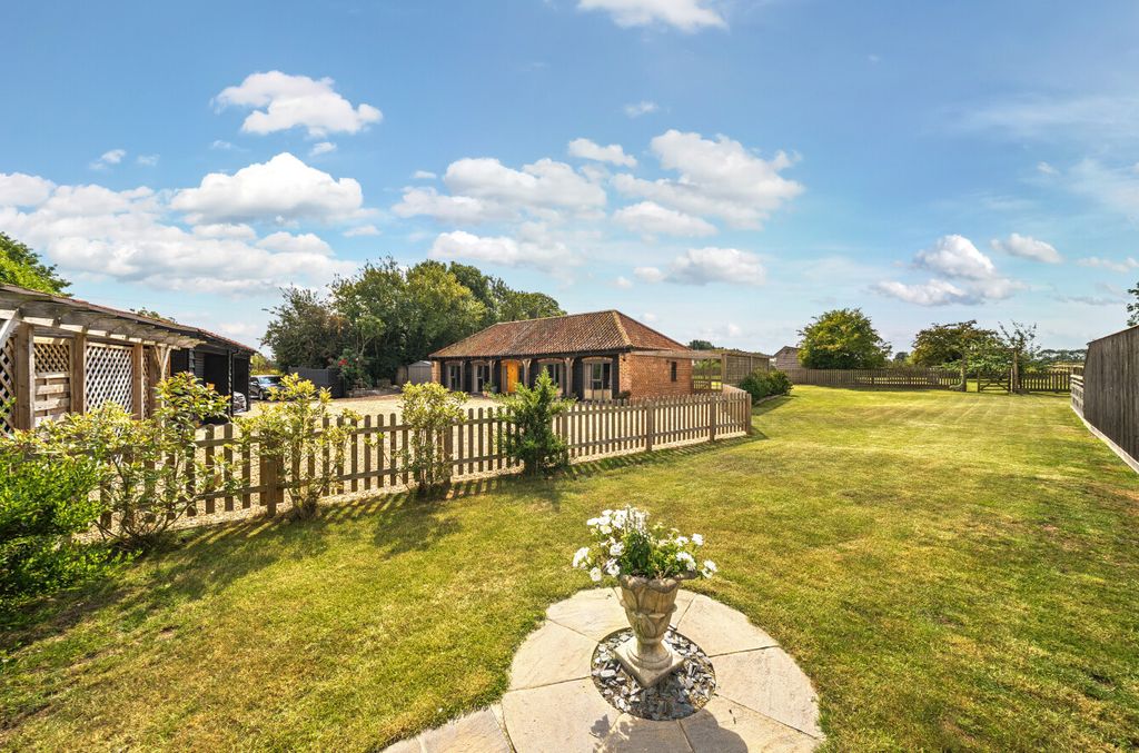 Property photo 1 of 26