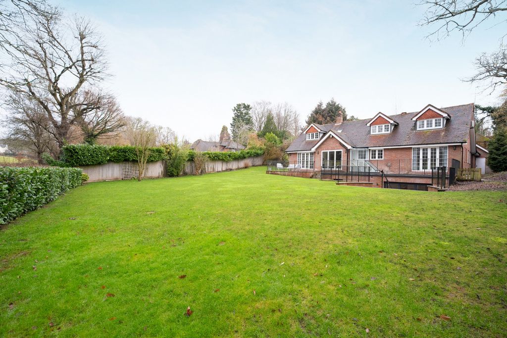 Property photo 2 of 19