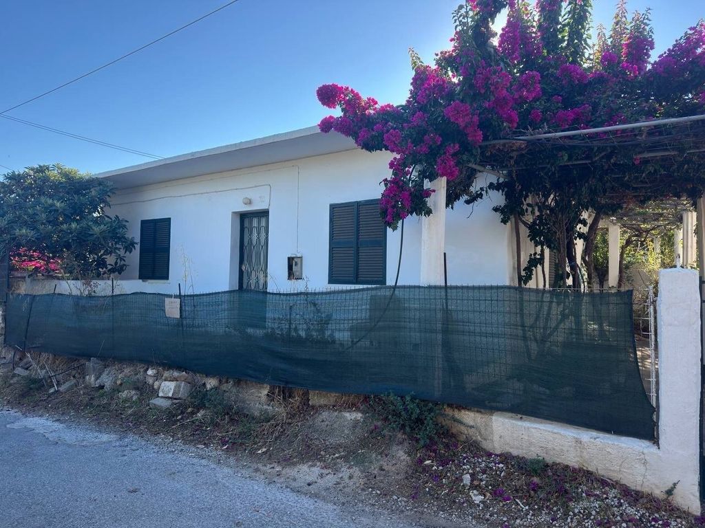 Property photo 1 of 20 - Detached House For Sale, Vamos, 77 Sq.m., €170.000